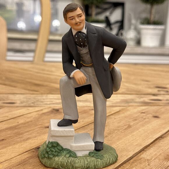 Avon Images Of Hollywood Clark Gable as Rhett Butler‎ in "GONE WITH THE WIND" - Picture 13 of 13